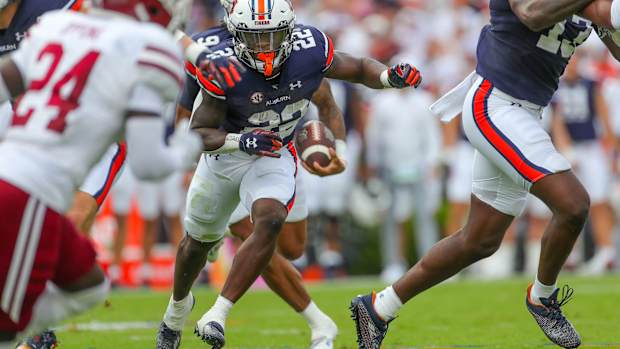 Damari Alston vs UMass